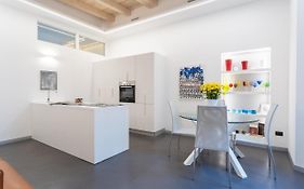 Maison Toma In Como City Centre By Rent All Como